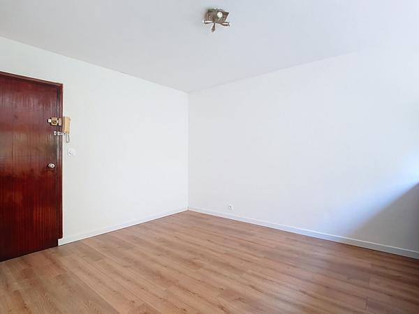 A vendre PAU - Charmant studio de 20 m² - Refait à neuf- proche facs