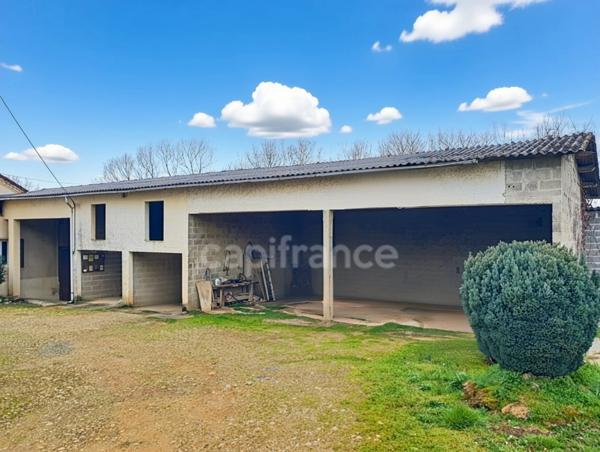 Dpt Pyrénées Atlantiques (64), à vendre PROCHE ARZACQ - MALAUSSANNE maison P6 177 m², 1 appartement de 60 m² sur un terrain de 8 243 m²