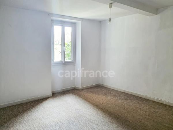Dpt Pyrénées Atlantiques (64), à vendre PROCHE ARZACQ - MALAUSSANNE maison P6 177 m², 1 appartement de 60 m² sur un terrain de 8 243 m²