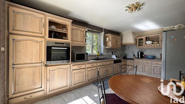 Longère 6 pièces de 169 m² à Sérigné (85200)