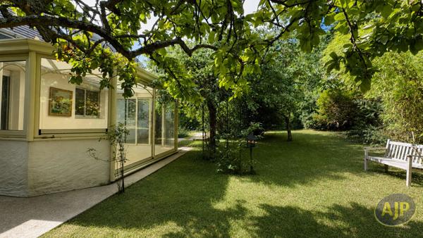 Maison à vendre Sautron - 6 pièces, 154m² avec 4 chambre(s) à 430 000€ - AJP Immobilier Sautron