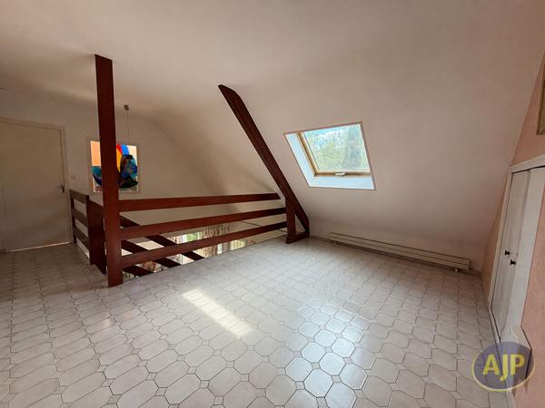 Maison à vendre Sautron - 6 pièces, 154m² avec 4 chambre(s) à 430 000€ - AJP Immobilier Sautron
