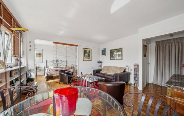 Vente Appartement P2 parking en sus du prix rénové(e) Paris 16ème   