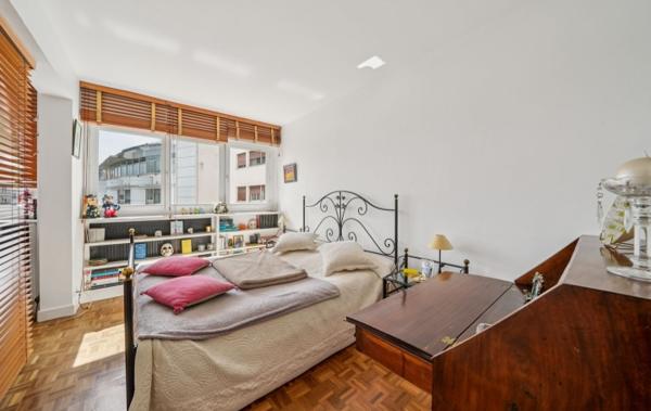 Vente Appartement P2 parking en sus du prix rénové(e) Paris 16ème   