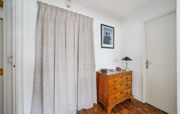 Vente Appartement P2 parking en sus du prix rénové(e) Paris 16ème   