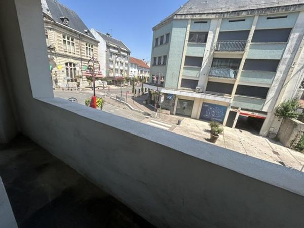 Appartement à louer 710 € CC Lannemezan 3 p 85 m² DPE D