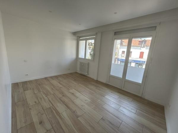 Appartement à louer 710 € CC Lannemezan 3 p 85 m² DPE D