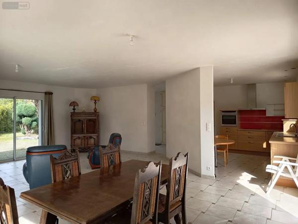 Achat - Maison Challans 85300 5 pièces 168 m 2 1957 m 2