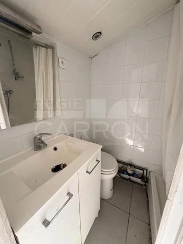 STUDIO A VENDRE - LYON 6EME ARRONDISSEMENT - 12.78 m 2 - 75 000 €