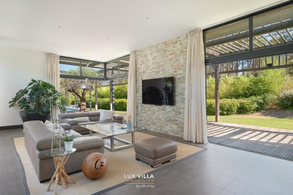 Montpellier (34000) Villa d’architecte d’exception – Domaine privé