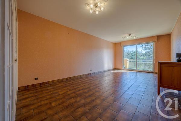 Appartement F3 à vendre  3 pièces - 102 m2 RUMILLY - 74