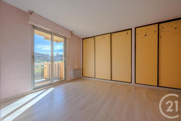 Appartement F3 à vendre  3 pièces - 102 m2 RUMILLY - 74