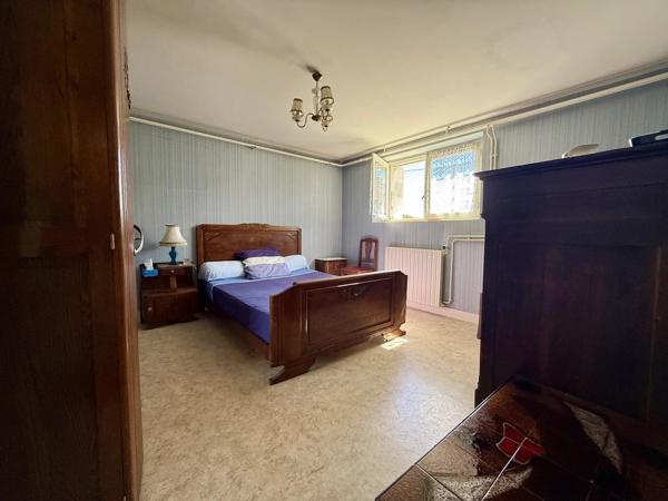 Vente                                                      Maison
                        
                     5 pièces                      160 m2                     à Objat