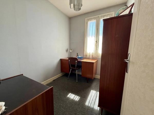 Vente                                                      Maison
                        
                     5 pièces                      160 m2                     à Objat