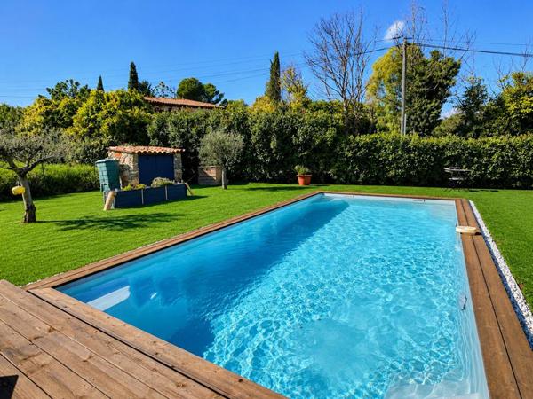 villa récente  6 p avec piscine proche A8 5 pièce(s) 140 m2