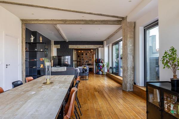 Loft historique dans une ancienne confiserie avec terrasse