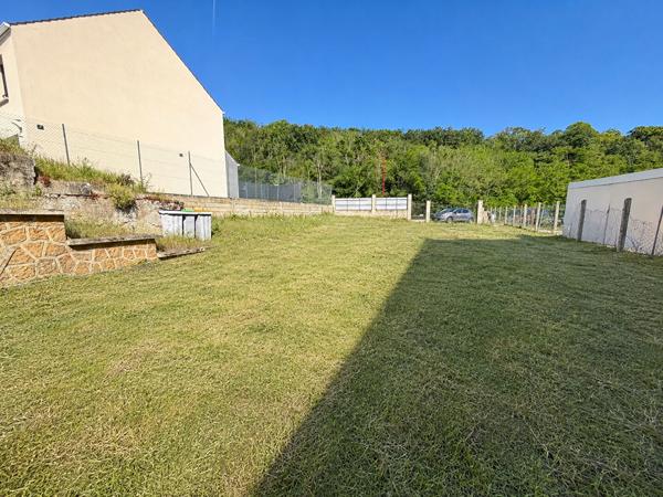 Terrain de 801 m2 avec bâtis - Fort potentiel de division