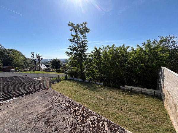 Terrain de 801 m2 avec bâtis - Fort potentiel de division