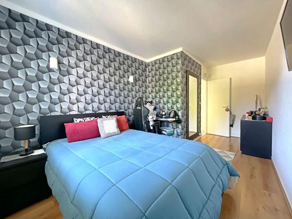 Appartement REIMS 3 Pièces de 60.27 m² avec balcon, cave et place de parking