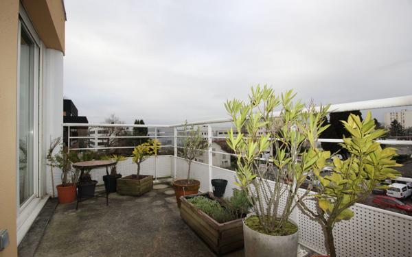 Appartement à vendre    3 pièces • 57 m2 Pau