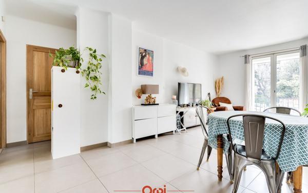 Appartement à vendre    3 pièces •  Marseille 7