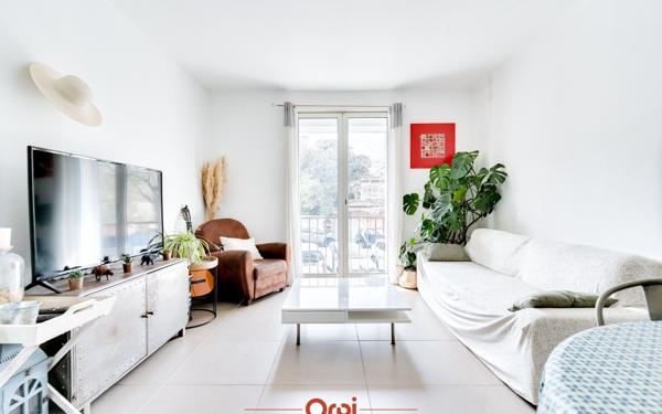 Appartement à vendre    3 pièces •  Marseille 7