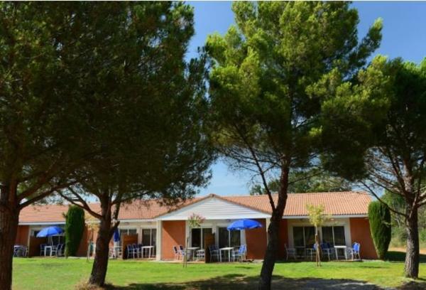 INVESTISSEMENT LOCATIF – SALLELES D’AUDE – Résidence de tourisme Odalys Vacances Côté Canal – 8.22% de rentabilité