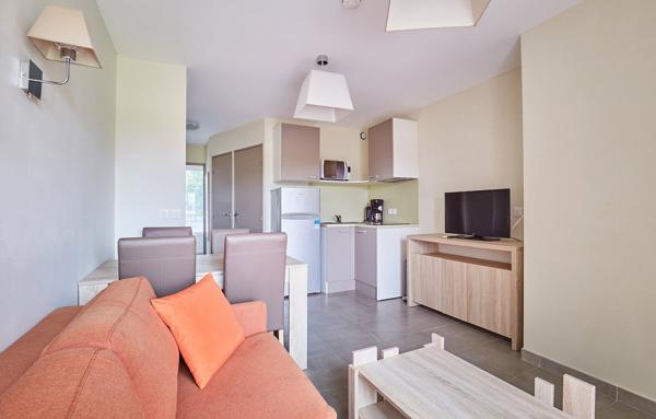 INVESTISSEMENT LOCATIF – SALLELES D’AUDE – Résidence de tourisme Odalys Vacances Côté Canal – 8.22% de rentabilité