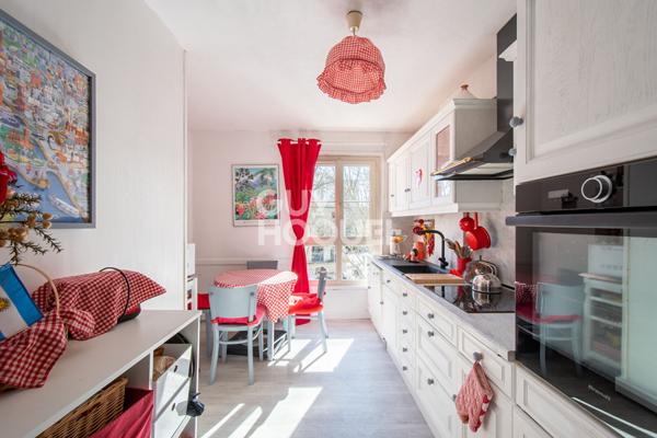 Quartier Antigone - Appartement F6 de 106 m² + PARKING + CAVE