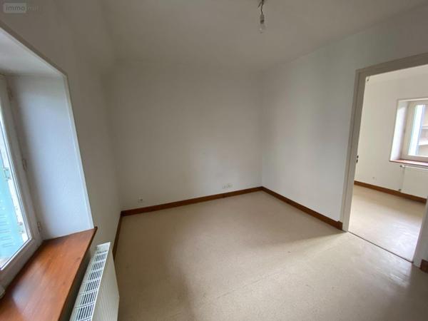 Maison de ville à vendre à Mauriac dans le Cantal (15200), ref : 15060/1125