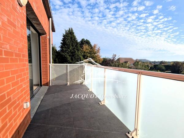 Vente immobilière : Appartement à Halluin  3 pièces 72.4 m² 199 500 €- Jacquot Immobilier.
