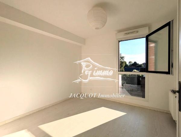 Vente immobilière : Appartement à Halluin  3 pièces 72.4 m² 199 500 €- Jacquot Immobilier.
