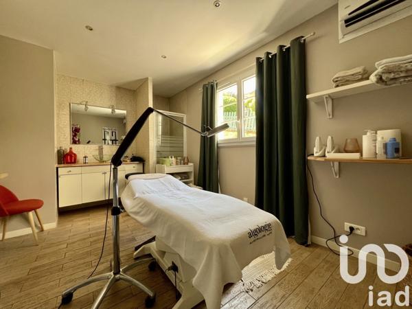 Maison à vendre 6 pièces 171 m² Épône