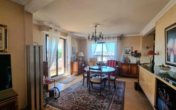 Appartement à vendre    5 pièces • 119,50 m2 Pau