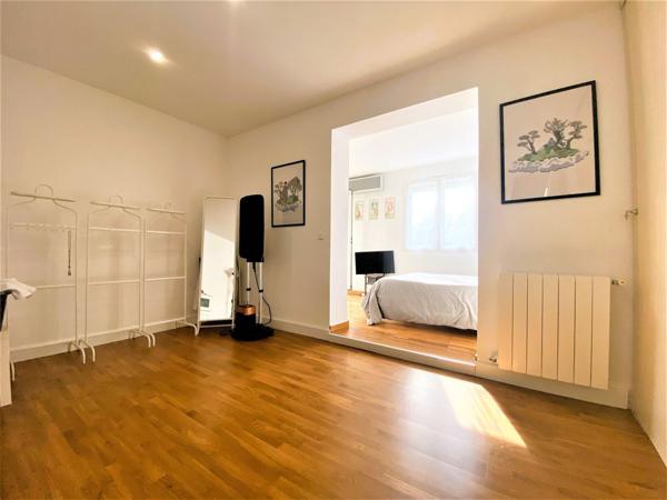 13012 / Maison / Piscine / Jardin / Garage