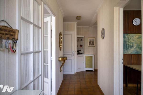 Maison familiale (future ligne Grand Paris) – rue calme et privatisée.