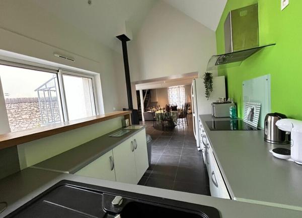 Maison à louer    4 pièces •  Mer