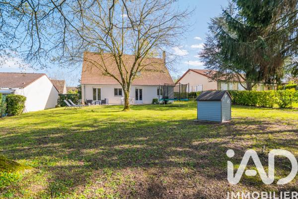 Maison à vendre 6 pièces 157 m² Saint-Saturnin