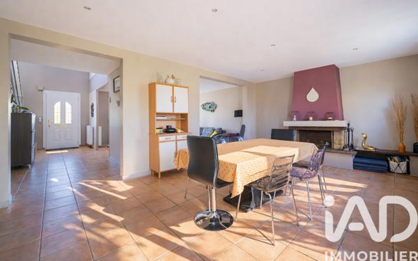 Maison à vendre 6 pièces 157 m² Saint-Saturnin