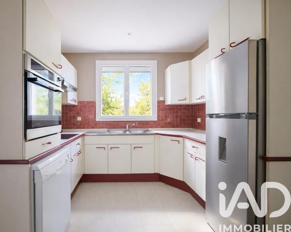 Maison à vendre 6 pièces 157 m² Saint-Saturnin