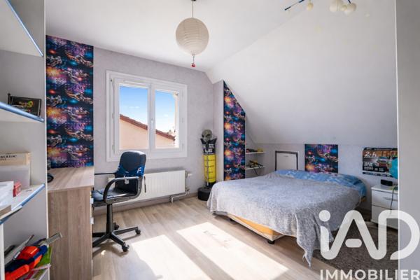Maison à vendre 6 pièces 157 m² Saint-Saturnin