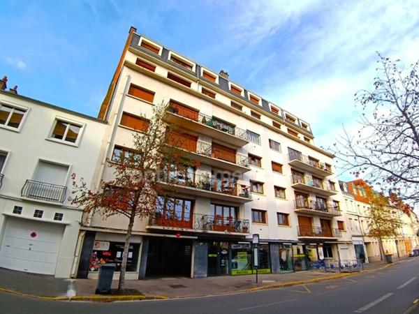 Appartement à vendre 2 pièces, balcon et garage sur ARRAS centre.