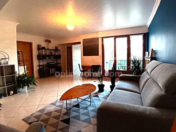 Appartement à vendre 2 pièces, balcon et garage sur ARRAS centre.