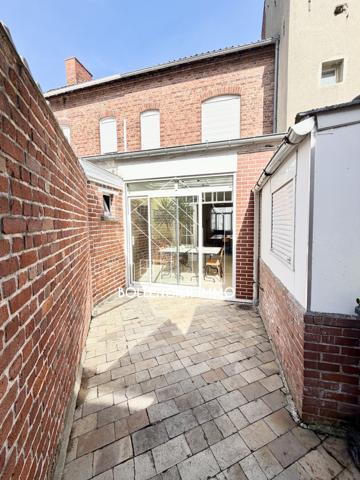 Maison 8 pièce(s) 2 chambre(s) 86 m²
