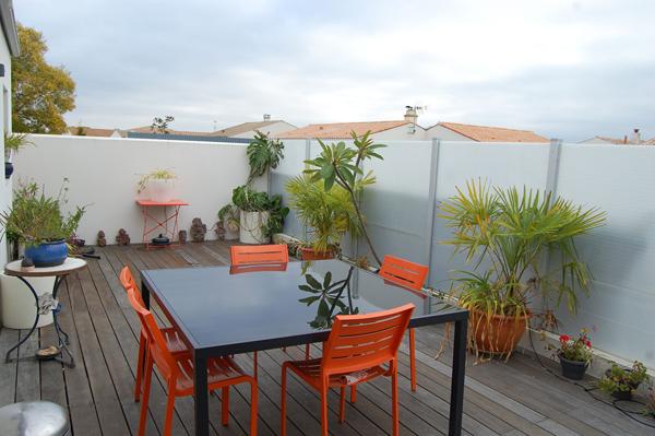 A LOUER MAISON MEUBLEE MARSILLY