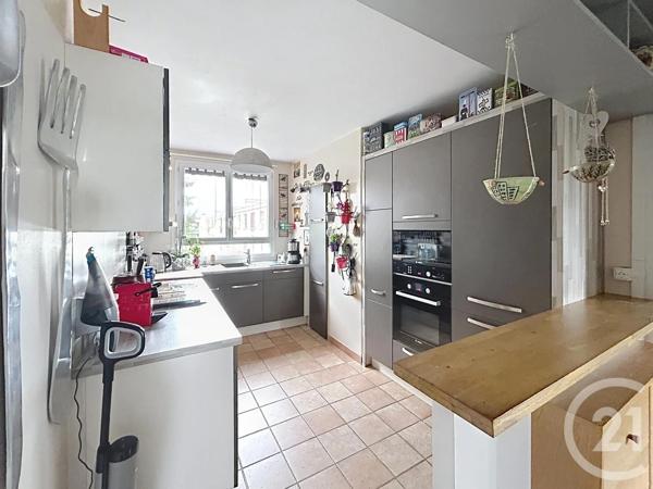 Appartement F4 à vendre  4 pièces - 92 m 2   GARGES LES GONESSE  - 95