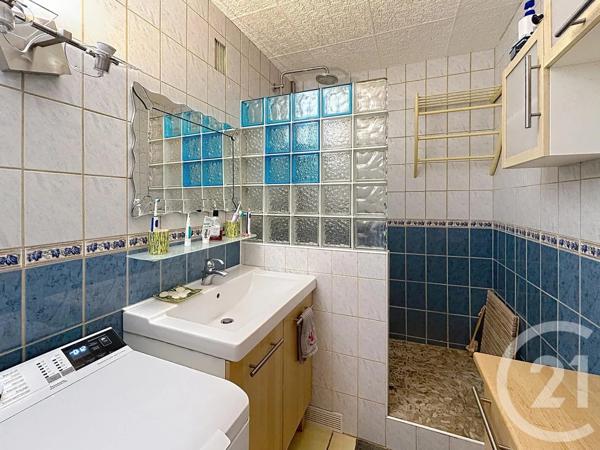 Appartement F4 à vendre  4 pièces - 92 m 2   GARGES LES GONESSE  - 95