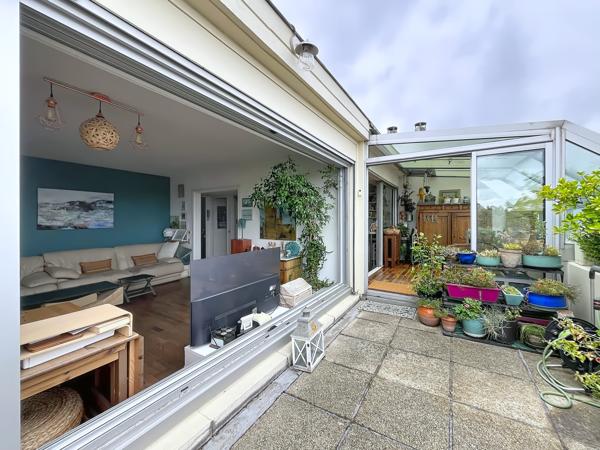 Appartement
         2 pièces
        - 58 m² Exclusivité 199 000 € *