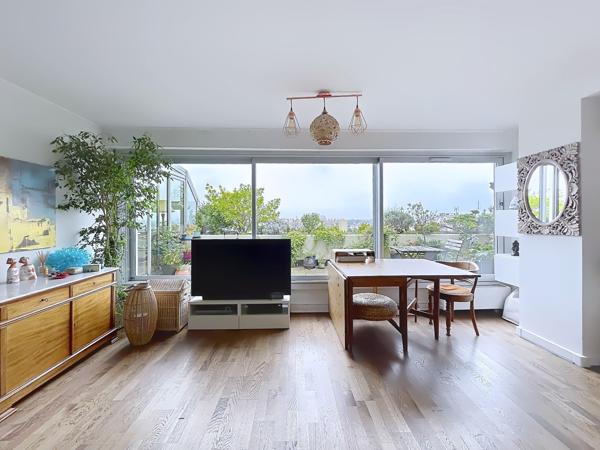 Appartement
         2 pièces
        - 58 m² Exclusivité 199 000 € *