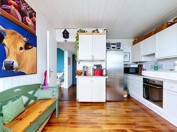 Appartement
         2 pièces
        - 58 m² Exclusivité 199 000 € *